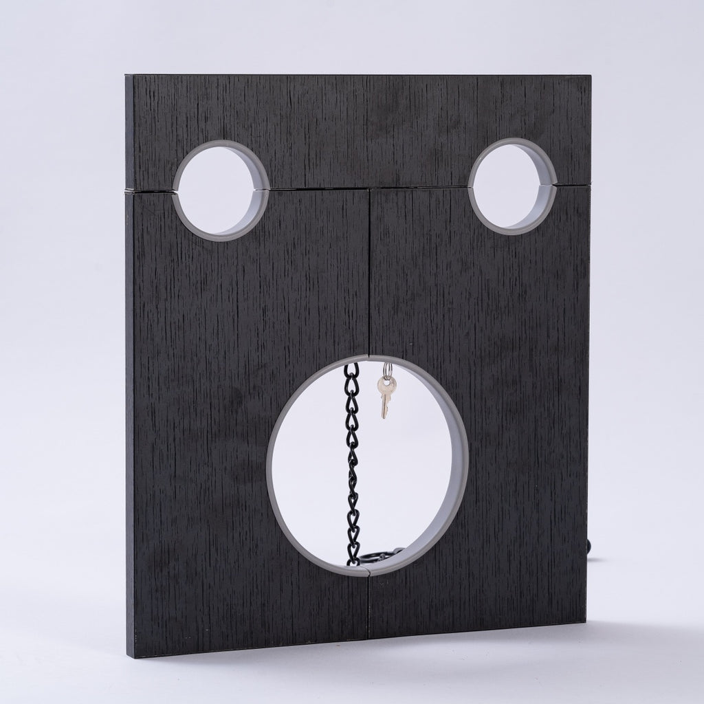 Wooden Stocks & Wrist Shackles – BDSM Training Device BF20