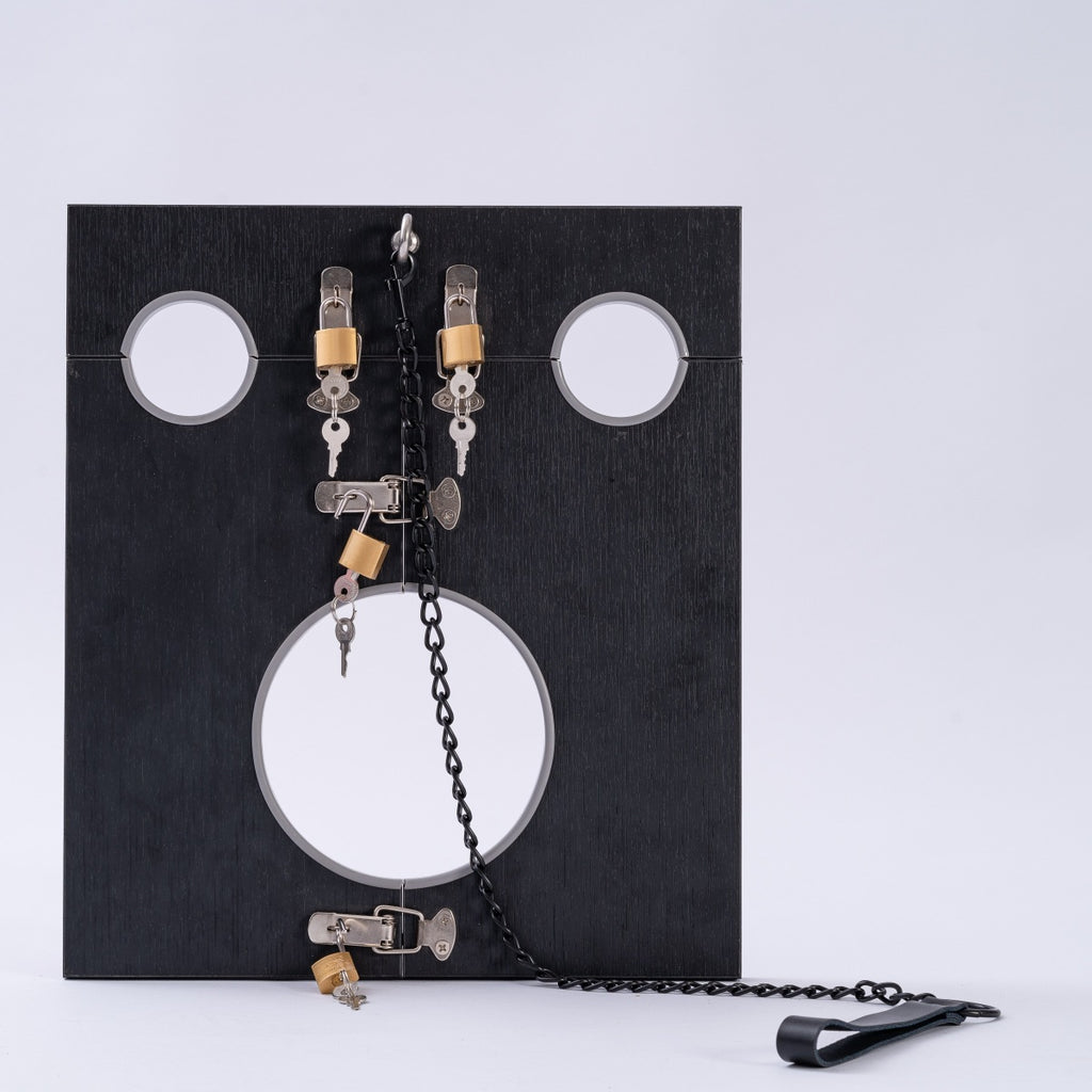 Wooden Stocks & Wrist Shackles – BDSM Training Device BF20